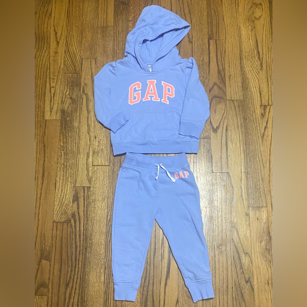 Toddlers GAP Matching Hoodie and Sweatpants Set
